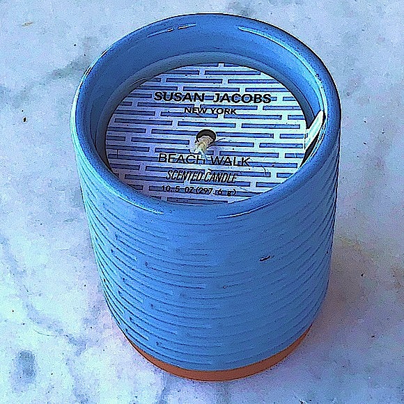 SUSAN JACOBS NEW YORK CANDLE BEACH WALK BABY BLUE TERRACOTTA NEW 1 WICK  10.5oz - Picture 2 of 4
